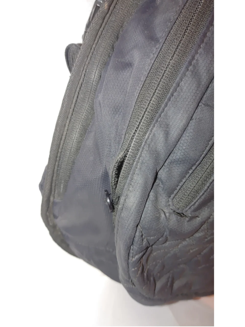 Sherpani Esprit LE Sling Bag 10-Liter Capacity